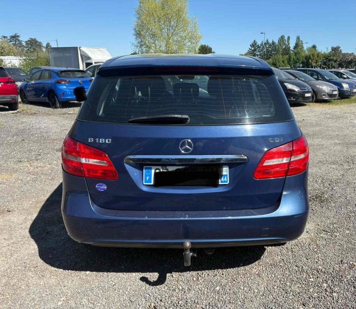MERCEDES CLASSE B B180 CDI 110 cv boite auto 2012
