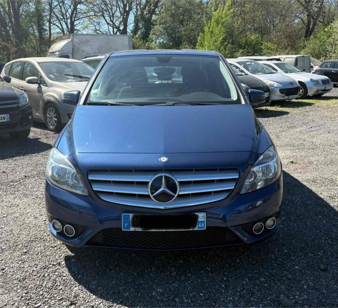 MERCEDES CLASSE B B180 CDI 110 cv boite auto 2012