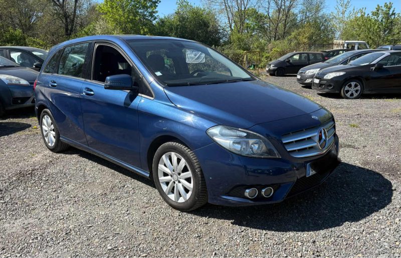 MERCEDES CLASSE B B180 CDI 110 cv boite auto 2012