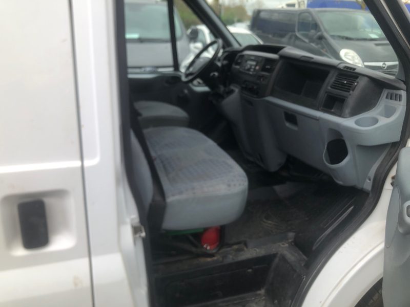 FORD TRANSIT TR 2008 2.2 L  126125 KM