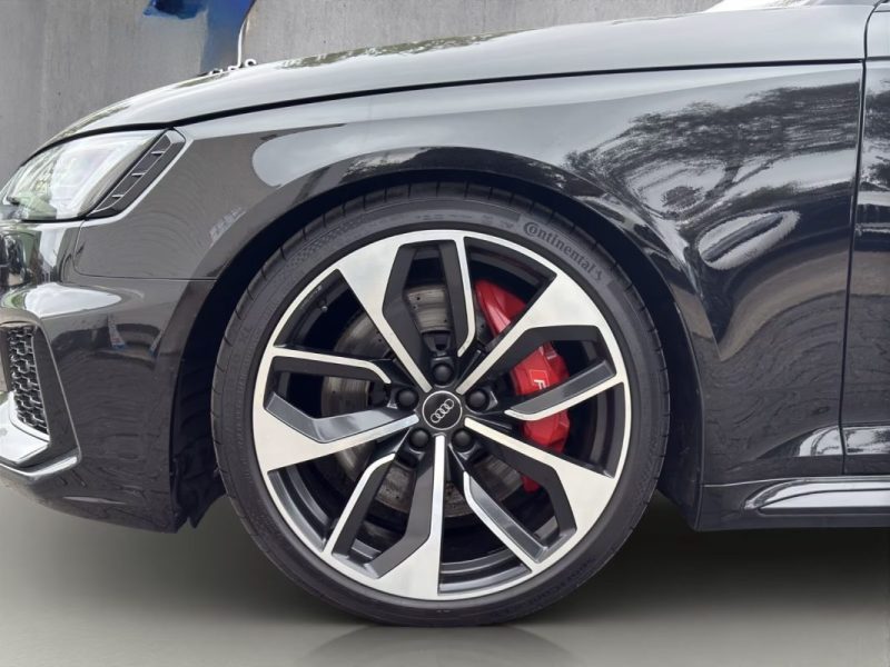AUDI RS4 AVANT 2.9 TFSI 450ch / TOIT PANO / MATRIX LED / HEAD-UP / RS