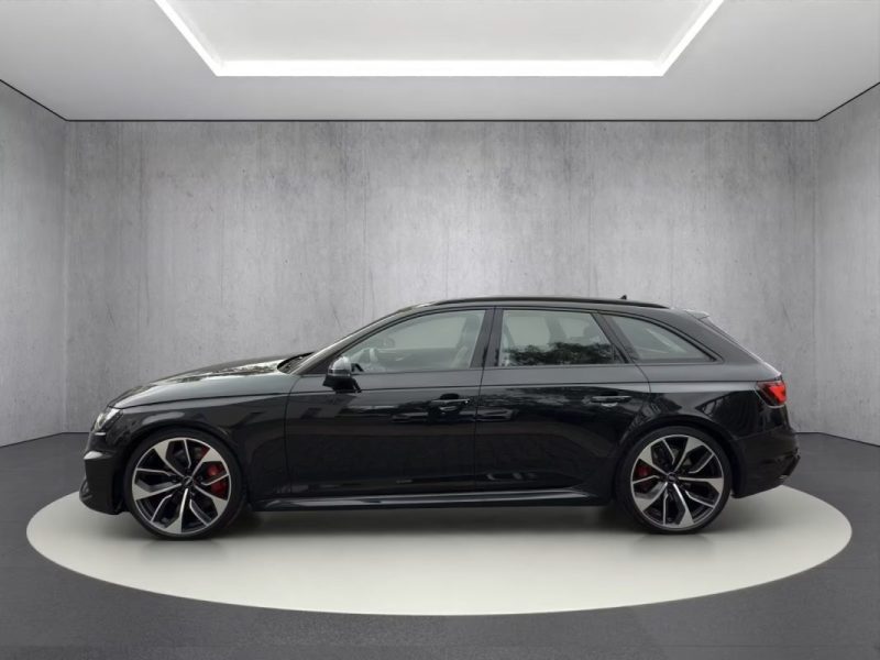 AUDI RS4 AVANT 2.9 TFSI 450ch / TOIT PANO / MATRIX LED / HEAD-UP / RS