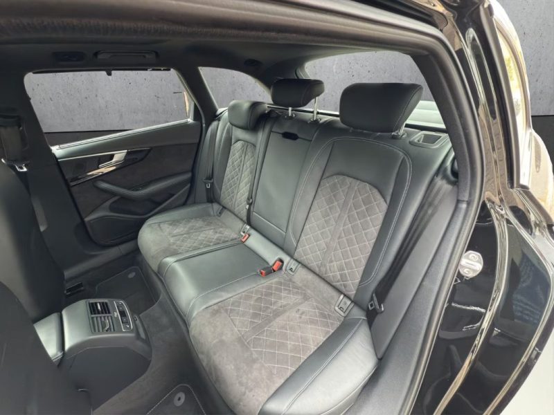 AUDI RS4 AVANT 2.9 TFSI 450ch / TOIT PANO / MATRIX LED / HEAD-UP / RS