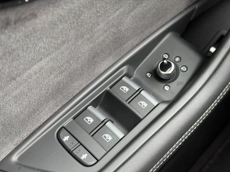 AUDI RS4 AVANT 2.9 TFSI 450ch / TOIT PANO / MATRIX LED / HEAD-UP / RS