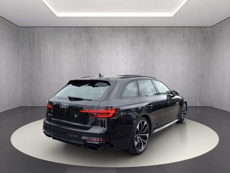AUDI RS4 AVANT 2.9 TFSI 450ch / TOIT PANO / MATRIX LED / HEAD-UP / RS