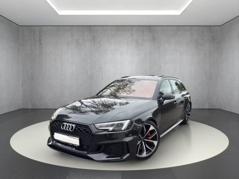 AUDI RS4 AVANT 2.9 TFSI 450ch / TOIT PANO / MATRIX LED / HEAD-UP / RS