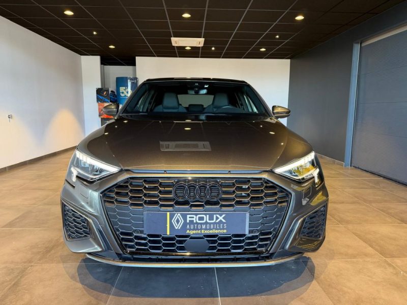 AUDI A3 40 TFSIE 204 S TRONIC S LINE  2024