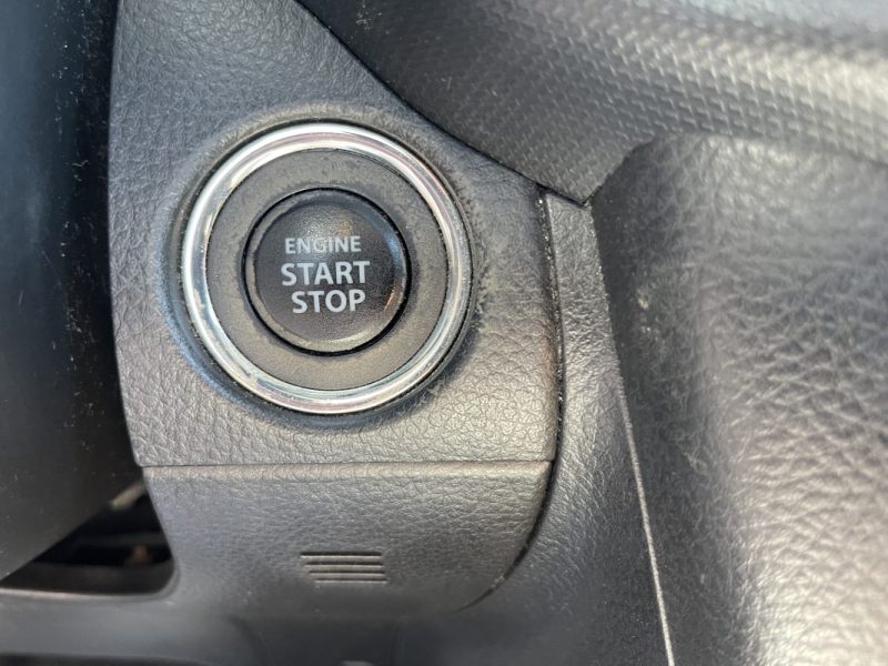 SUZUKI SWIFT SWIFT 4 PRIVILEGE 1.2 VVT 94CV TOIT OUVRANT CLIM GARANTIE 