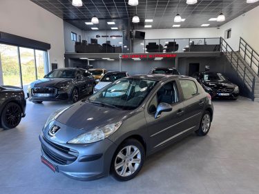 PEUGEOT 207 1.6 HDI 90cv / 1 ERE MAIN / 5 PORTES 