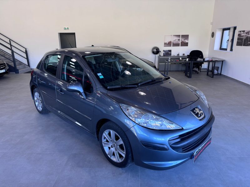 PEUGEOT 207 1.6 HDI 90cv / 1 ERE MAIN / 5 PORTES 