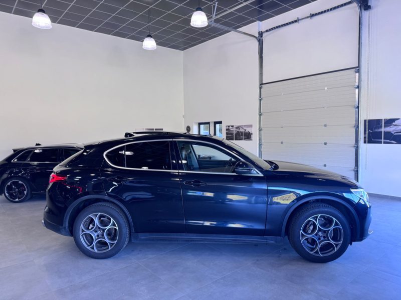 ALFA ROMEO STELVIO 2.2 210CH SUPER Q4 AT8 / TOIT OUVRANT 