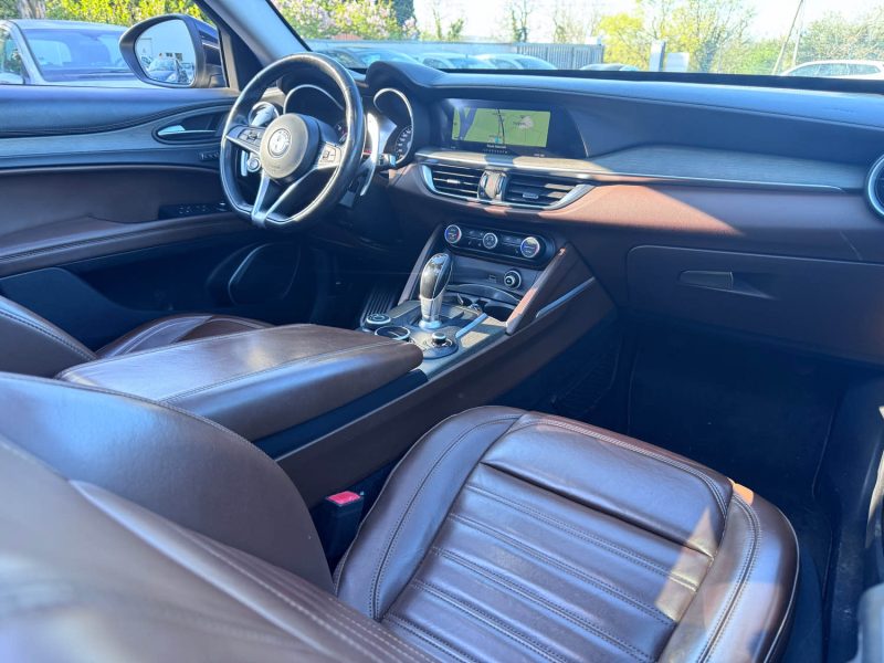 ALFA ROMEO STELVIO 2.2 210CH SUPER Q4 AT8 / TOIT OUVRANT 