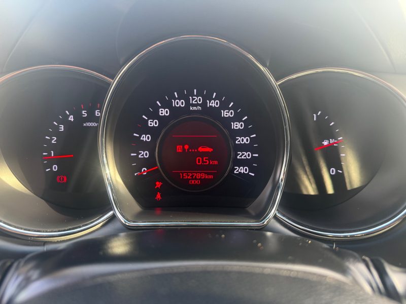 KIA CEE-D 2 TOIT OUVRANT 1.6 CRDI - 16V TURBO 128CV 5 PORTES 2013