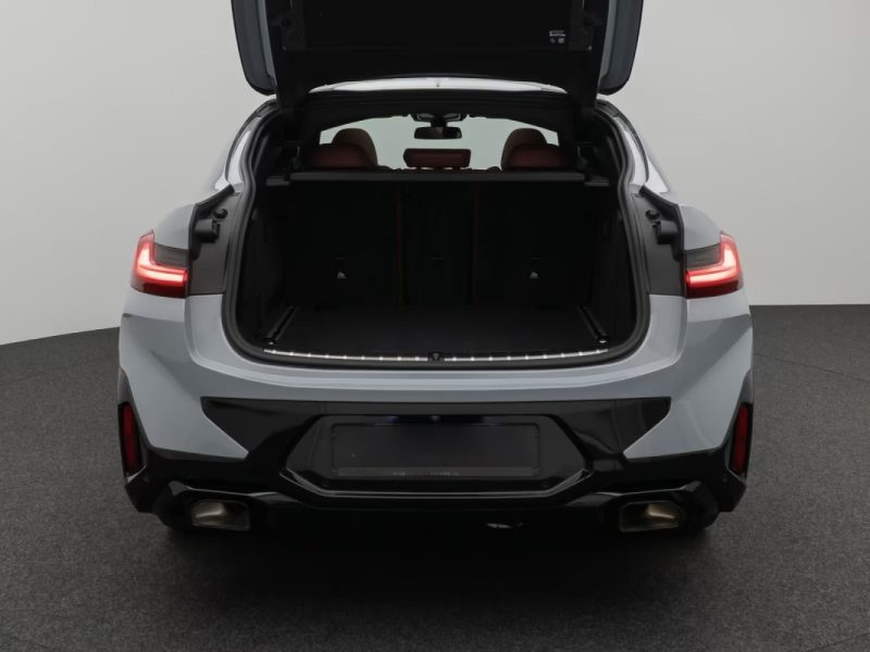 BMW X4 Xd 30i  M sport/ Toit panoramique / Harman Kardon / Attelage / M Sport
