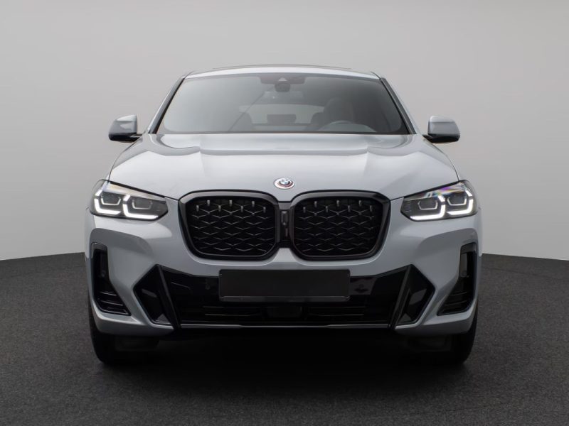 BMW X4 Xd 30i  M sport/ Toit panoramique / Harman Kardon / Attelage / M Sport