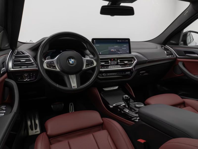 BMW X4 Xd 30i  M sport/ Toit panoramique / Harman Kardon / Attelage / M Sport