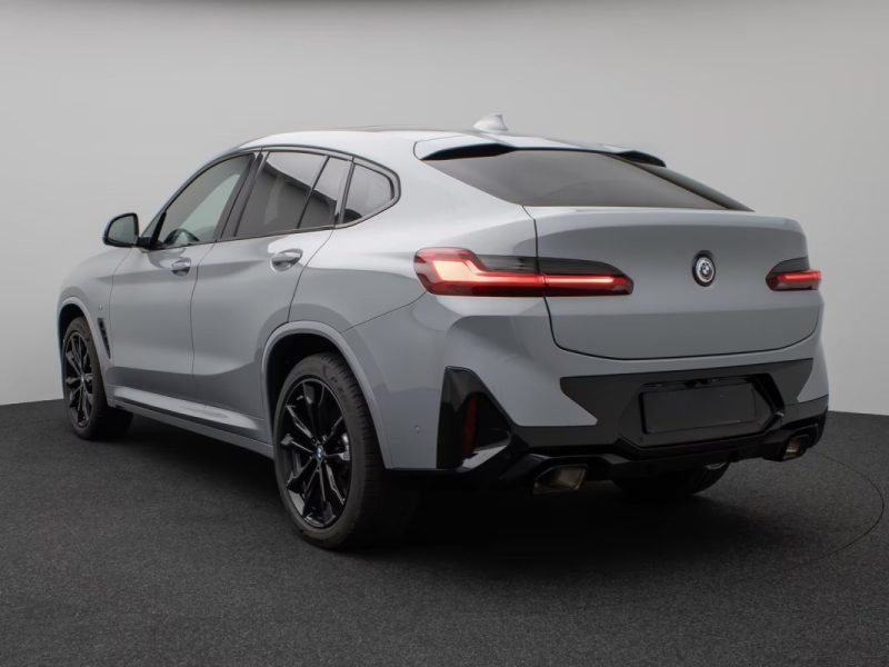 BMW X4 Xd 30i  M sport/ Toit panoramique / Harman Kardon / Attelage / M Sport