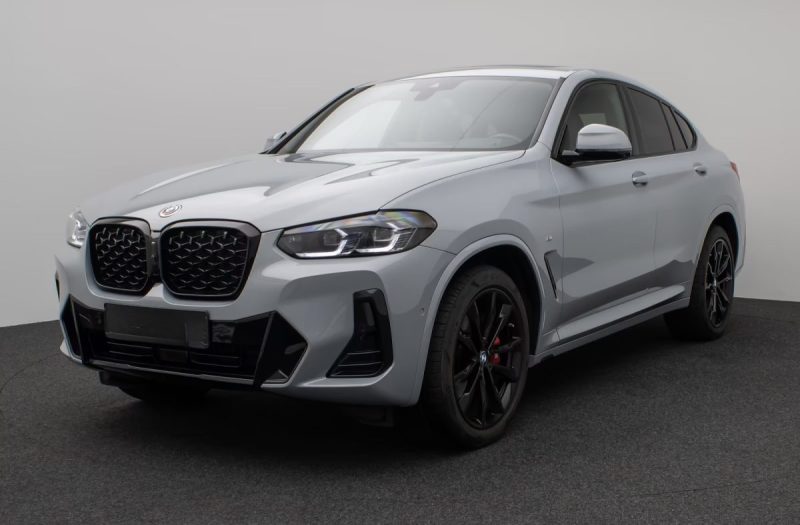 BMW X4 Xd 30i  M sport/ Toit panoramique / Harman Kardon / Attelage / M Sport