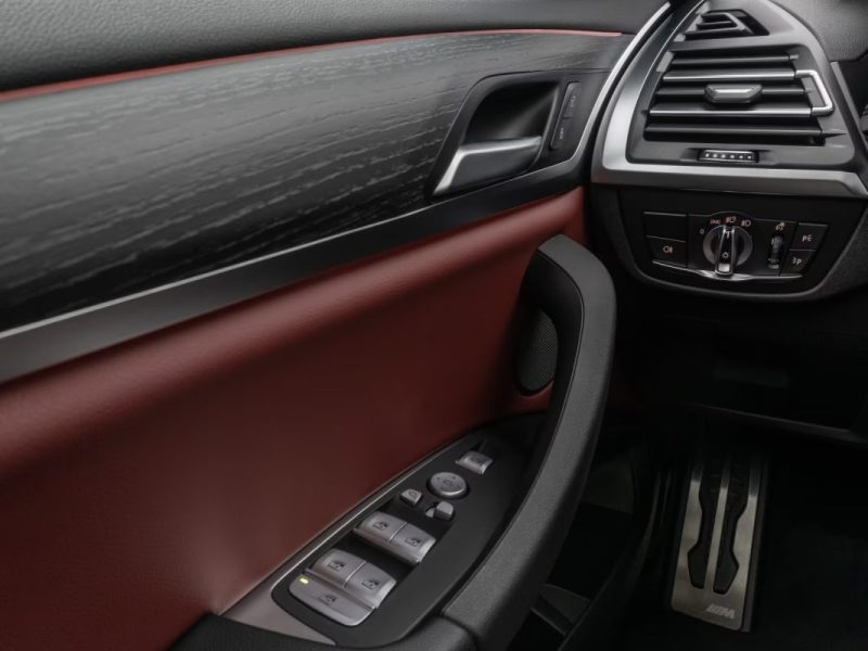 BMW X4 Xd 30i  M sport/ Toit panoramique / Harman Kardon / Attelage / M Sport