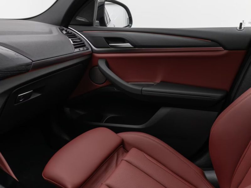 BMW X4 Xd 30i  M sport/ Toit panoramique / Harman Kardon / Attelage / M Sport