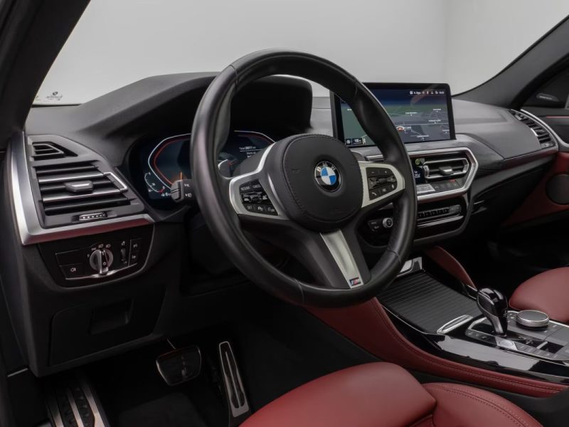 BMW X4 Xd 30i  M sport/ Toit panoramique / Harman Kardon / Attelage / M Sport