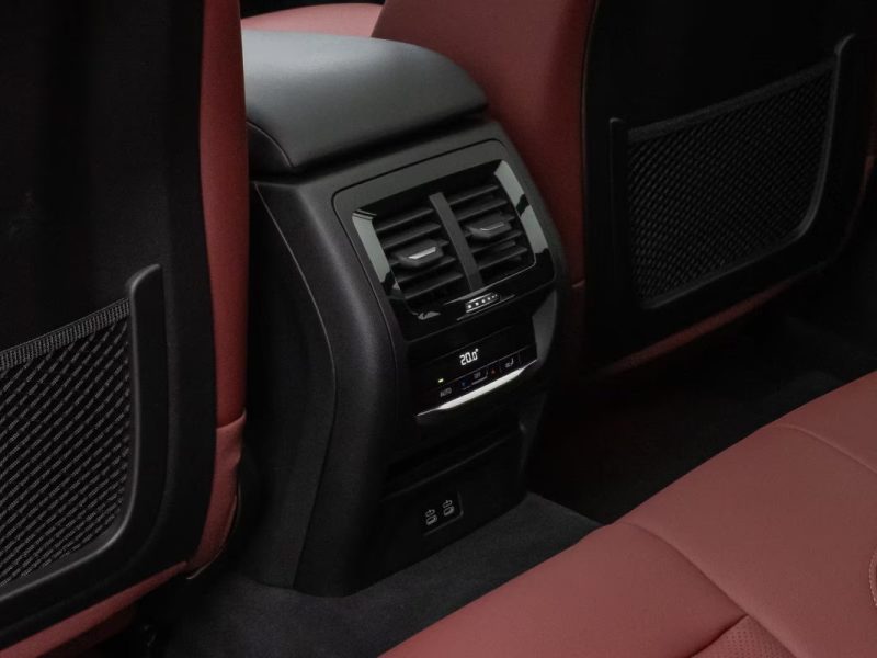 BMW X4 Xd 30i  M sport/ Toit panoramique / Harman Kardon / Attelage / M Sport