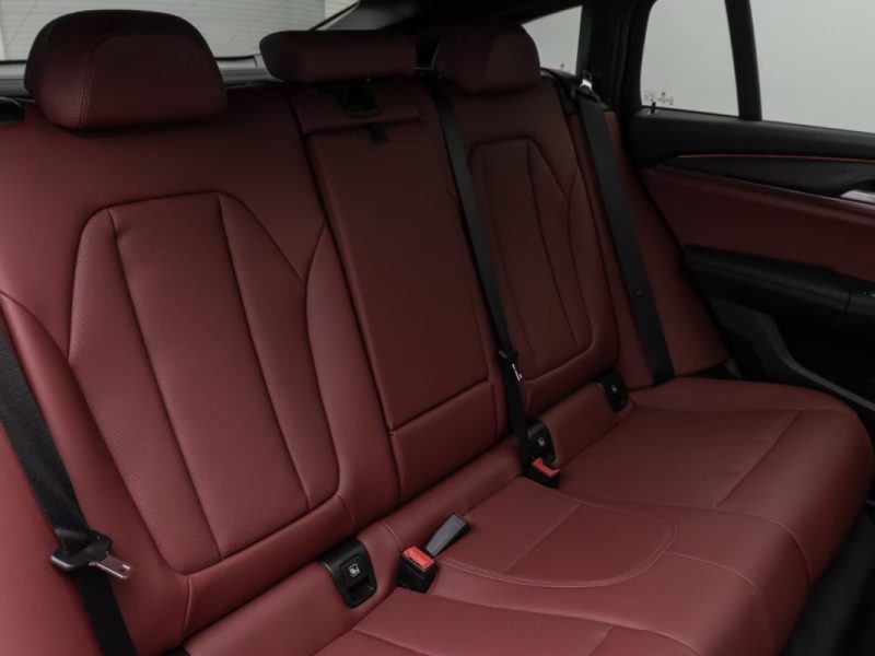 BMW X4 Xd 30i  M sport/ Toit panoramique / Harman Kardon / Attelage / M Sport