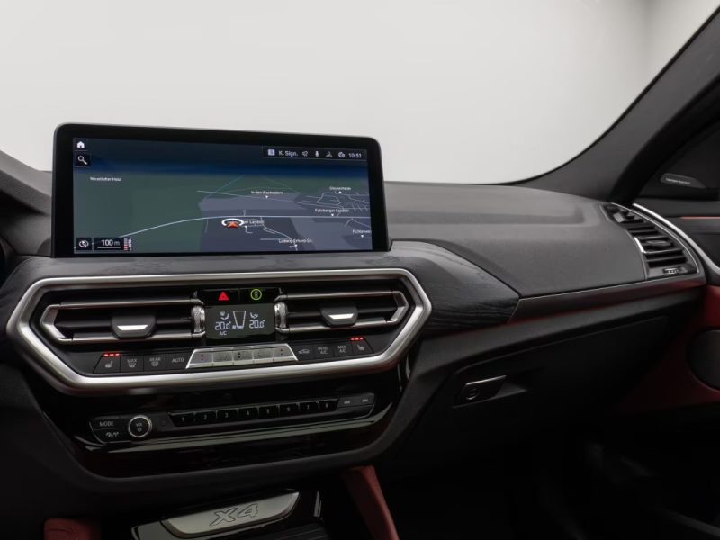 BMW X4 Xd 30i  M sport/ Toit panoramique / Harman Kardon / Attelage / M Sport