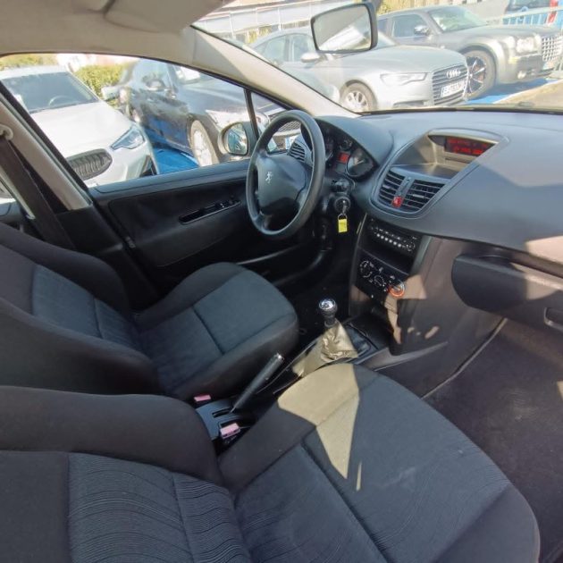 PEUGEOT 207 1.4E 73 CH URBAN 