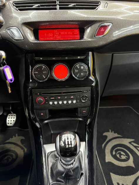 CITROEN DS3 1.6 HDI 110 AIRDREAM SPORT CHIC 