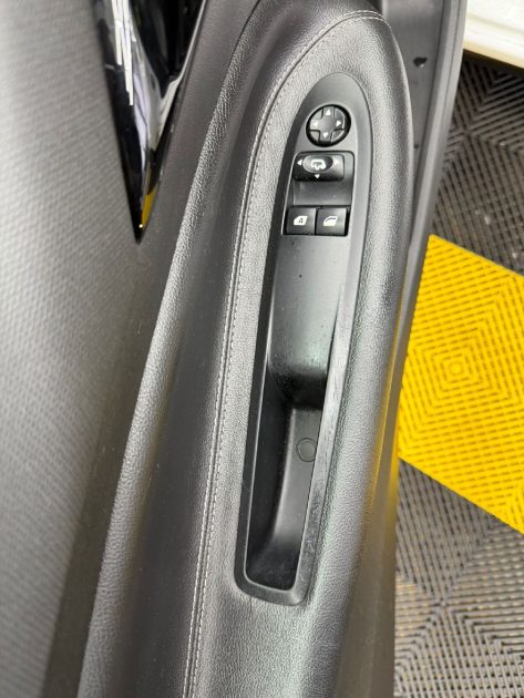 CITROEN DS3 1.6 HDI 110 AIRDREAM SPORT CHIC 