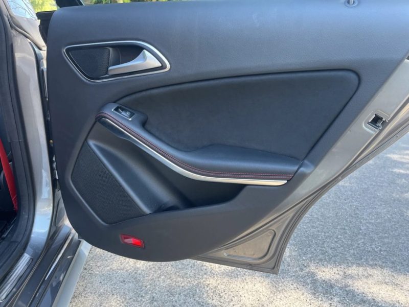 MERCEDES CLA 45 AMG 4MATIC SPEEDSHIFT DCT 2015