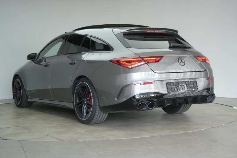 MERCEDES CLA SHOOTING 45 AMG 421 CV TOIT OUVRANT SIEGES SPORT