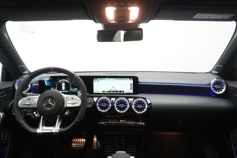 MERCEDES CLA SHOOTING 45 AMG 421 CV TOIT OUVRANT SIEGES SPORT