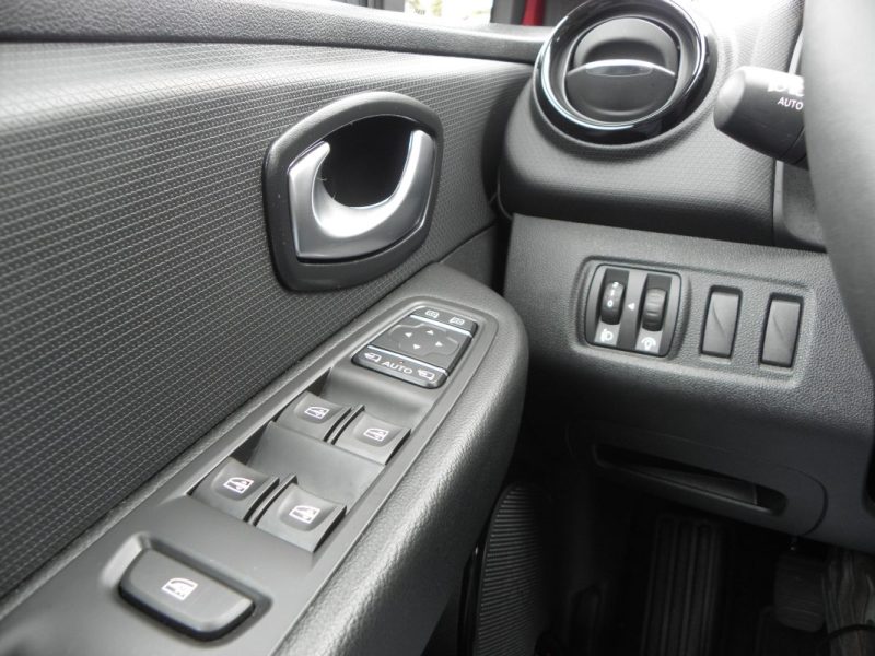 RENAULT CLIO 1.2 LIMITED 2019