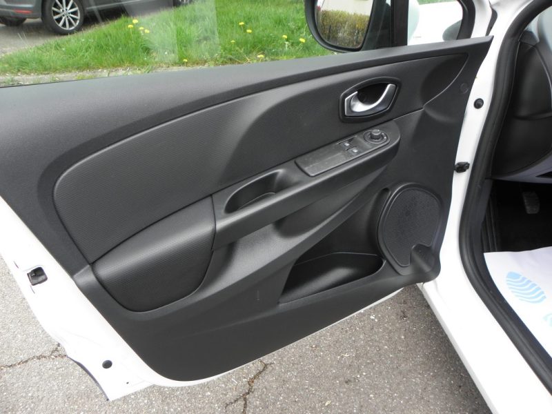RENAULT CLIO 1.5 DCI 75 CH SOCIÉTÉ - 4 CH 2016