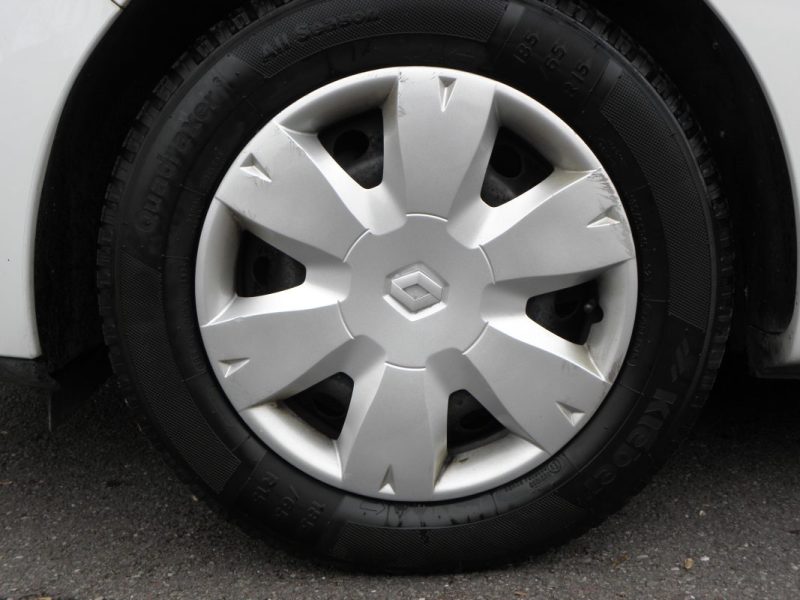 RENAULT CLIO 1.5 DCI 75 CH SOCIÉTÉ - 4 CH 2016