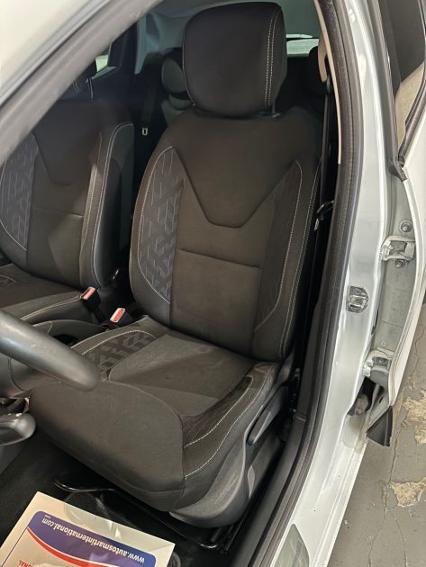 RENAULT CLIO IV 0.9 TCE 75 ENERGY LIMITED E6C