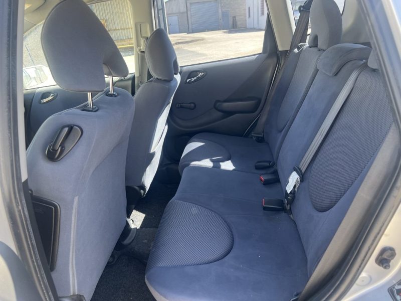 Jolie HONDA JAZZ  1.4 DSI BOITE AUTOMATIQUE