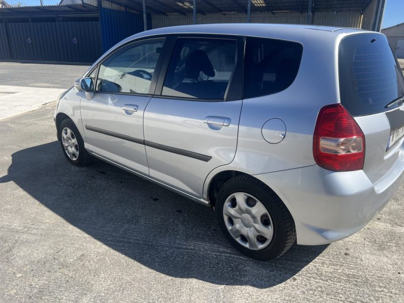 Jolie HONDA JAZZ  1.4 DSI BOITE AUTOMATIQUE