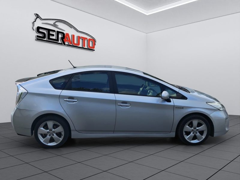TOYOTA PRIUS III 136H DYNAMIC 17"