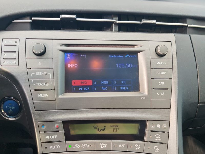 TOYOTA PRIUS III 136H DYNAMIC 17"