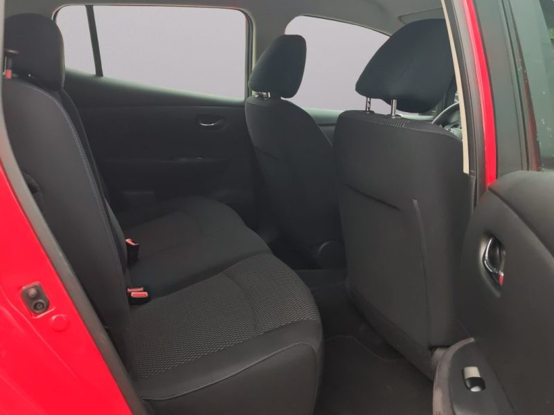 NISSAN LEAF 24KWH VISIA PACK AUTO