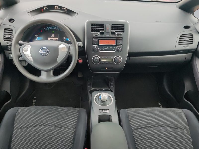 NISSAN LEAF 24KWH VISIA PACK AUTO