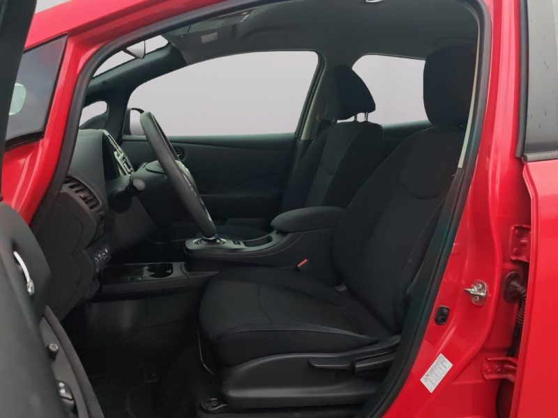 NISSAN LEAF 24KWH VISIA PACK AUTO