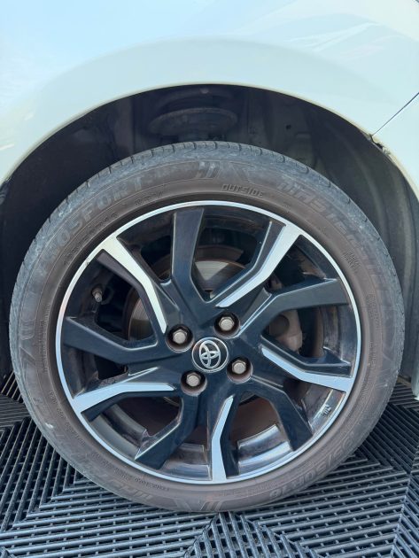 TOYOTA YARIS 90 D-4D DYNAMIC 5P 2016