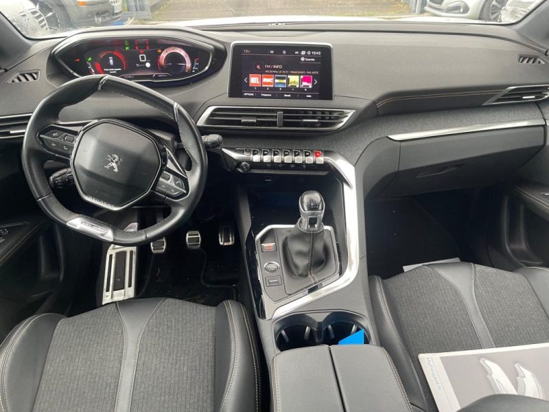 PEUGEOT 3008 II 1.2 PURETECH 130CH CROSSWAY