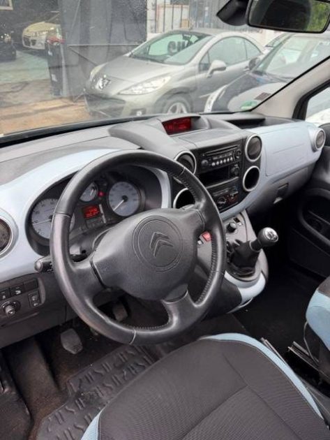 CITROEN BERLINGO 1.6 E-HDI SELECTION 2015 - Diesel - Boite Manuelle - Premier Main - Suivit CITROEN