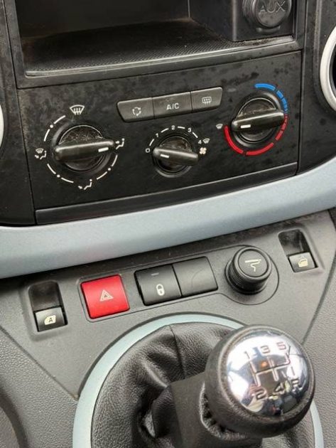 CITROEN BERLINGO 1.6 E-HDI SELECTION 2015 - Diesel - Boite Manuelle - Premier Main - Suivit CITROEN