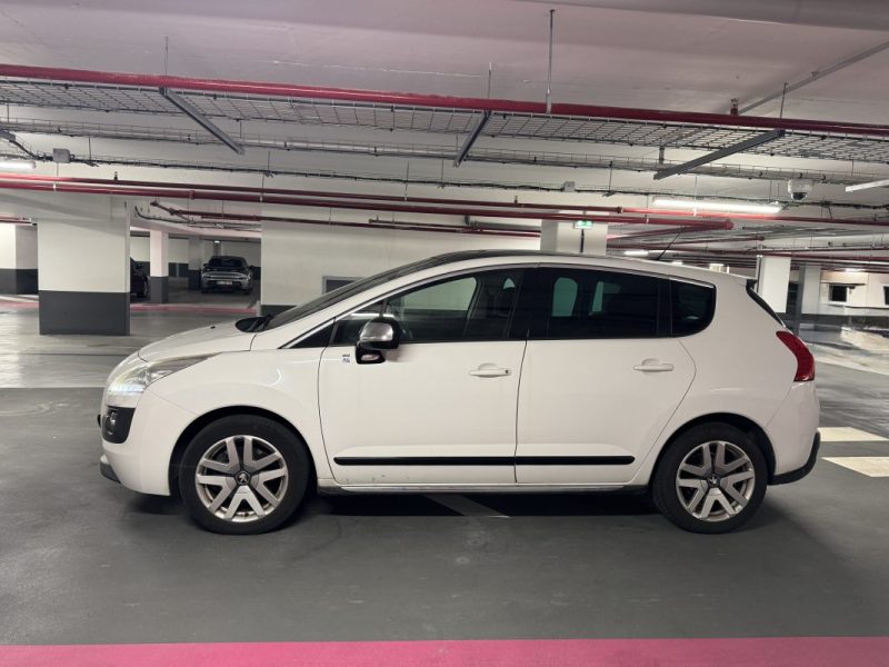 PEUGEOT 3008 HYBRID4 2.0 HDI 200 cv BMP6 2012